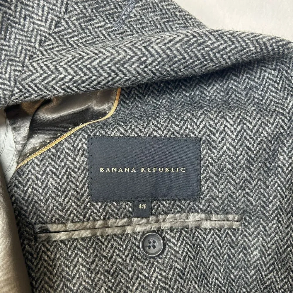 Banana Republic Tweed Sport Coat Mens‎ 44R 44 Grey Herringbone Wool